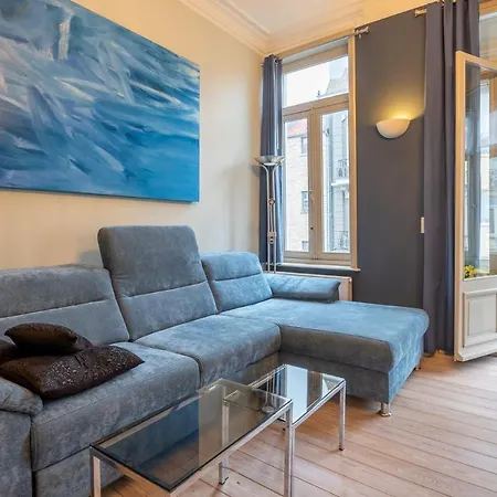 Ruim Woning In Centrum Tot 12 Personen Ostend